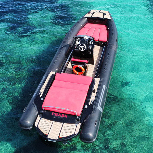 Alquilar Barco PIRELLI 880