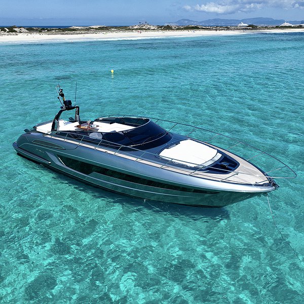 Alquilar Barco RIVA RIVALE 56