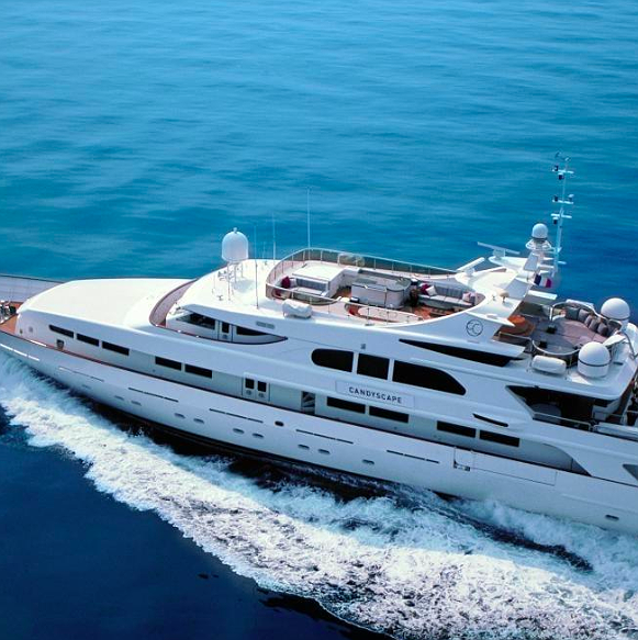 Alquilar Barco BENETTI 148
