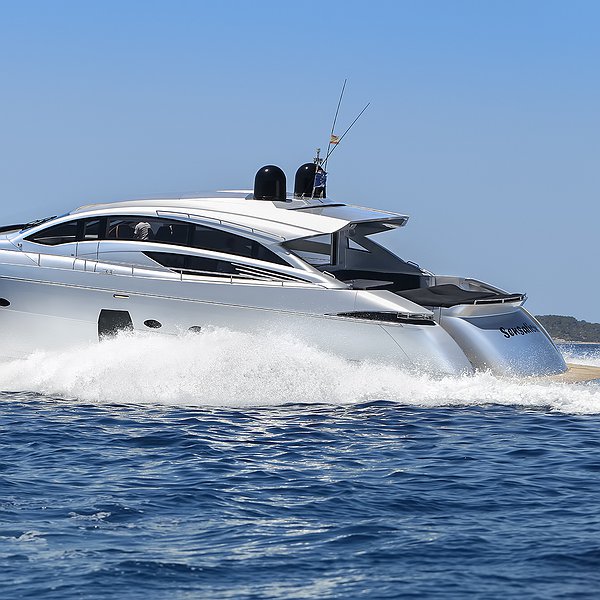 Alquilar Barco PERSHING 72 S