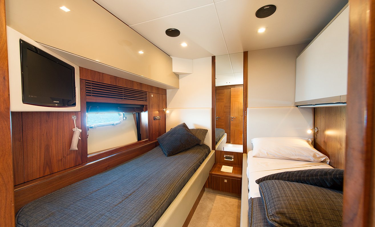 SUNSEEKER PREDATOR 84