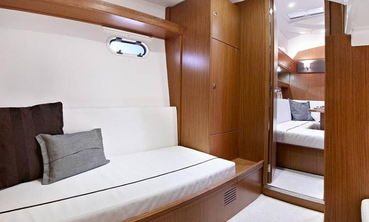 BAVARIA 39 HT