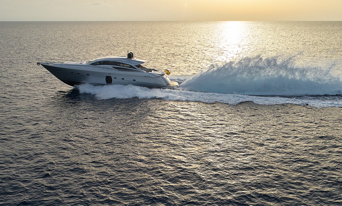 PERSHING 72 L
