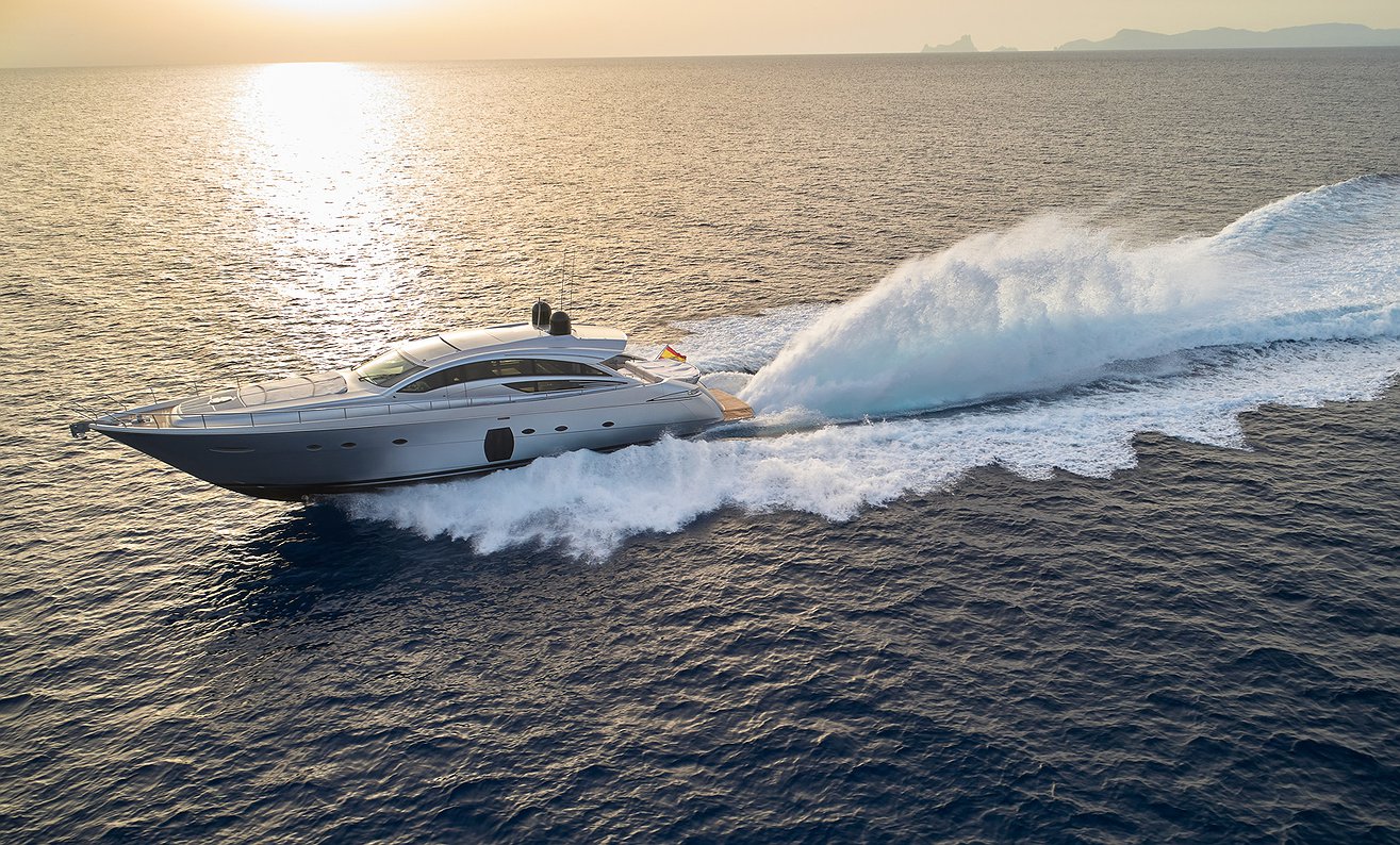 PERSHING 72 L
