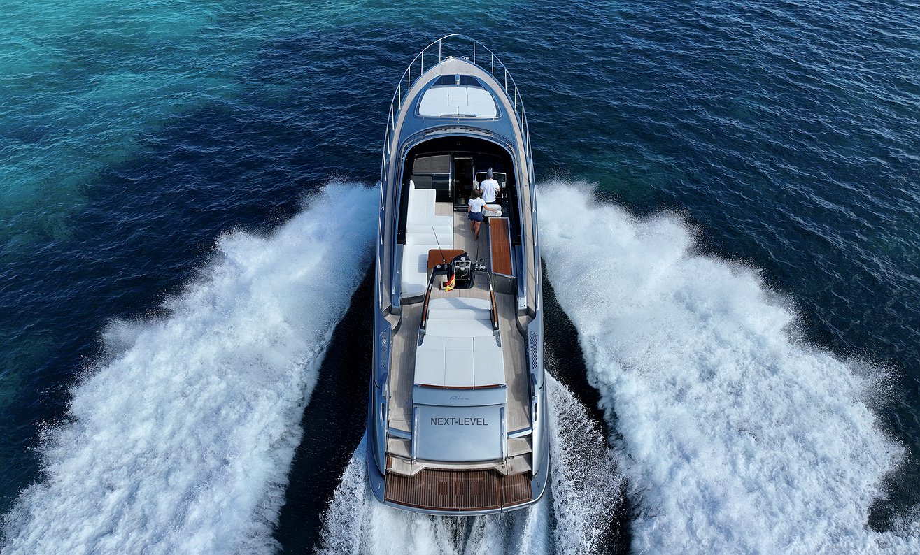 RIVA RIVALE 56