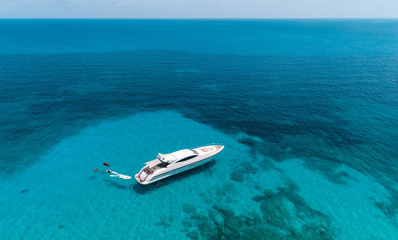 MANGUSTA 108 N