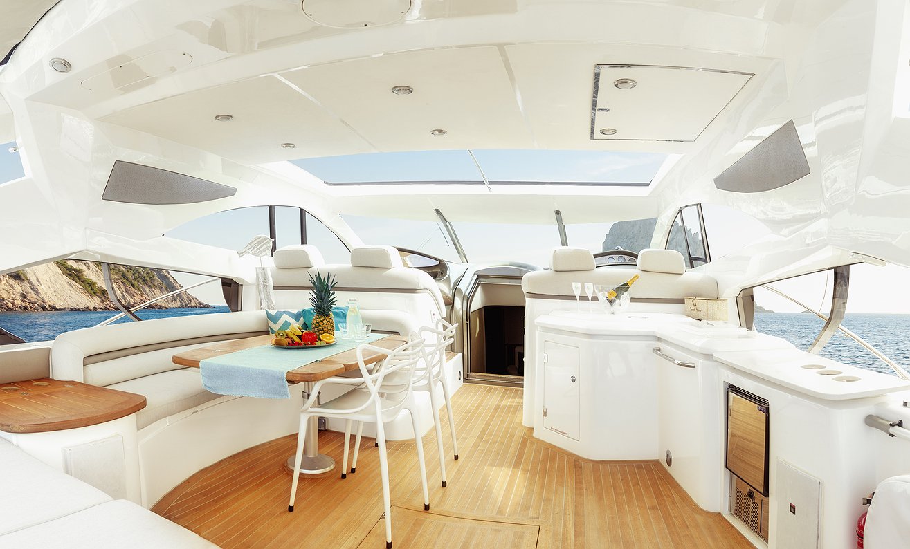 SUNSEEKER PREDATOR 68