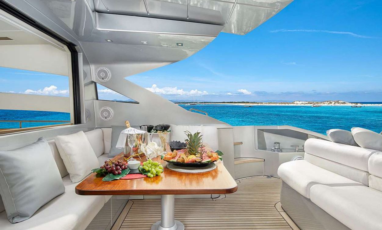 PERSHING 72 L