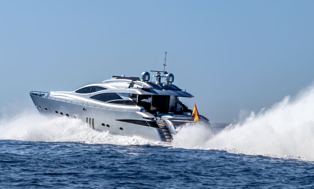 PERSHING 90 I