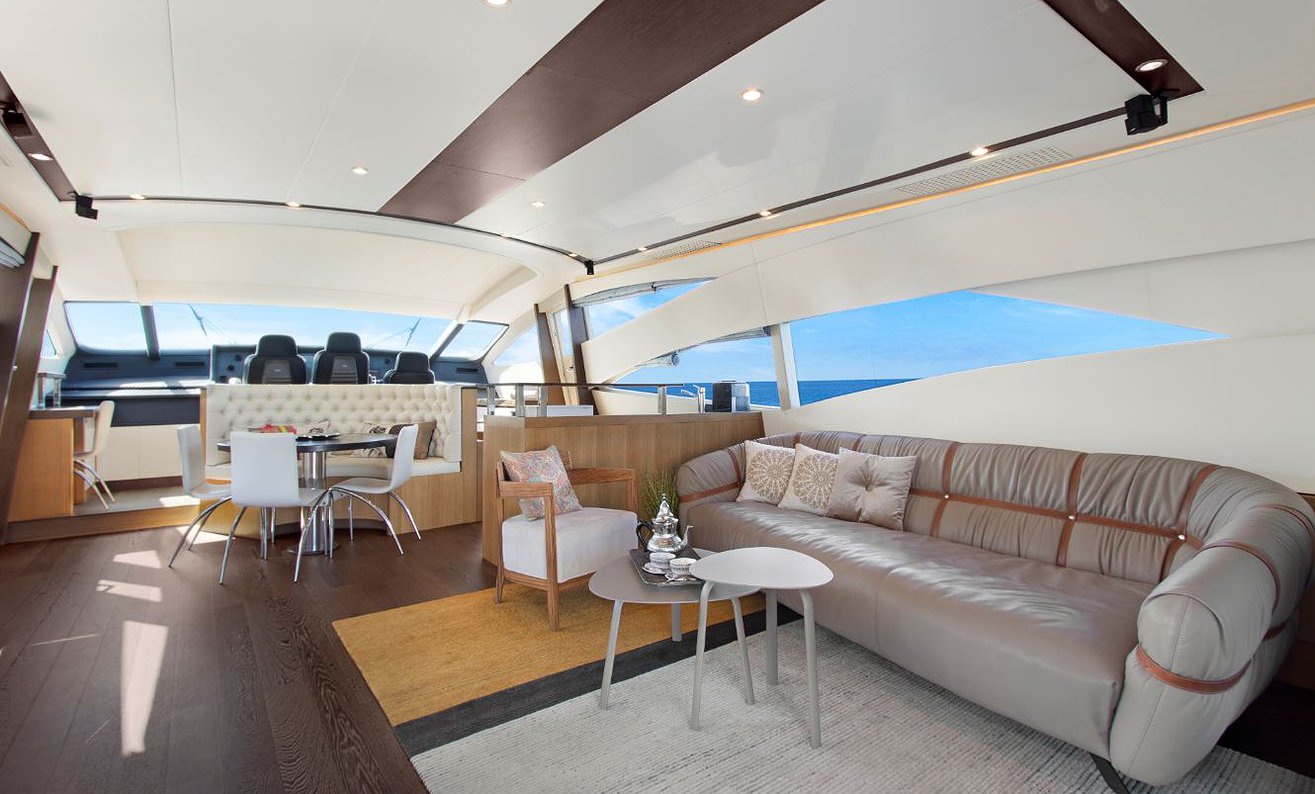 PERSHING 90 I