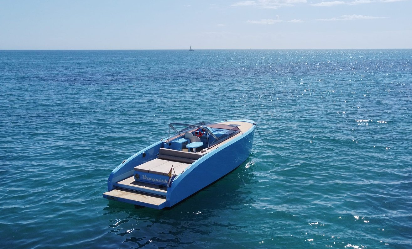 VANQUISH 32