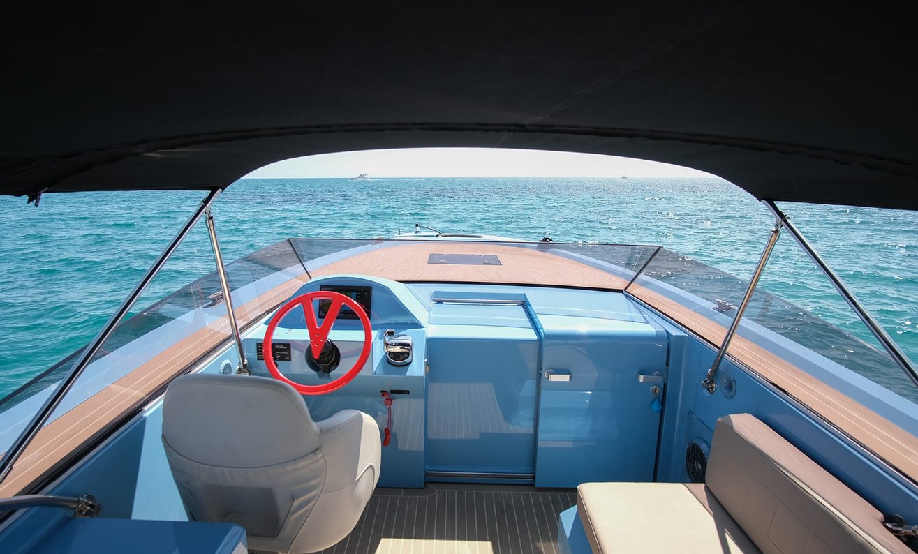 VANQUISH 32