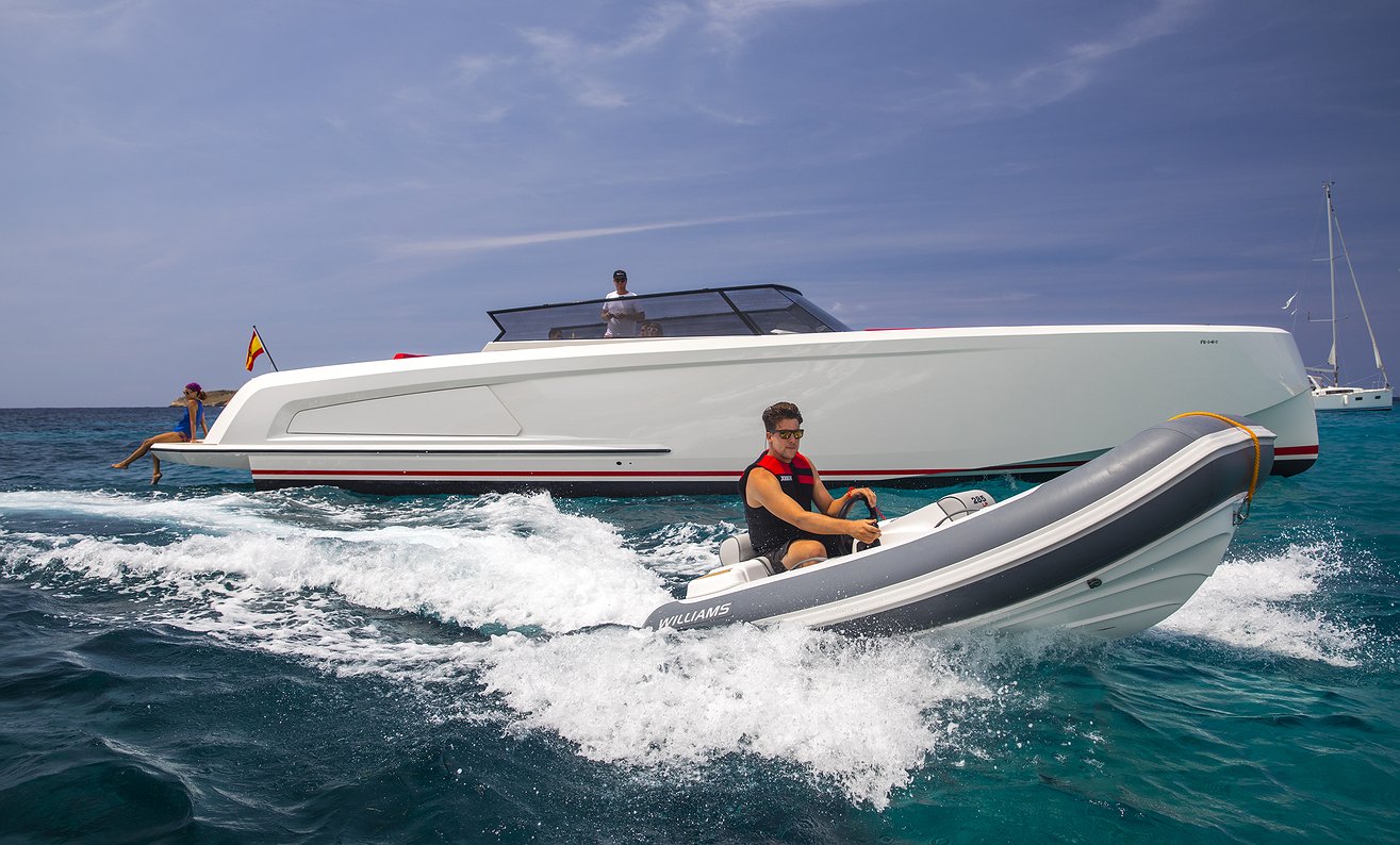 VANQUISH 54 D
