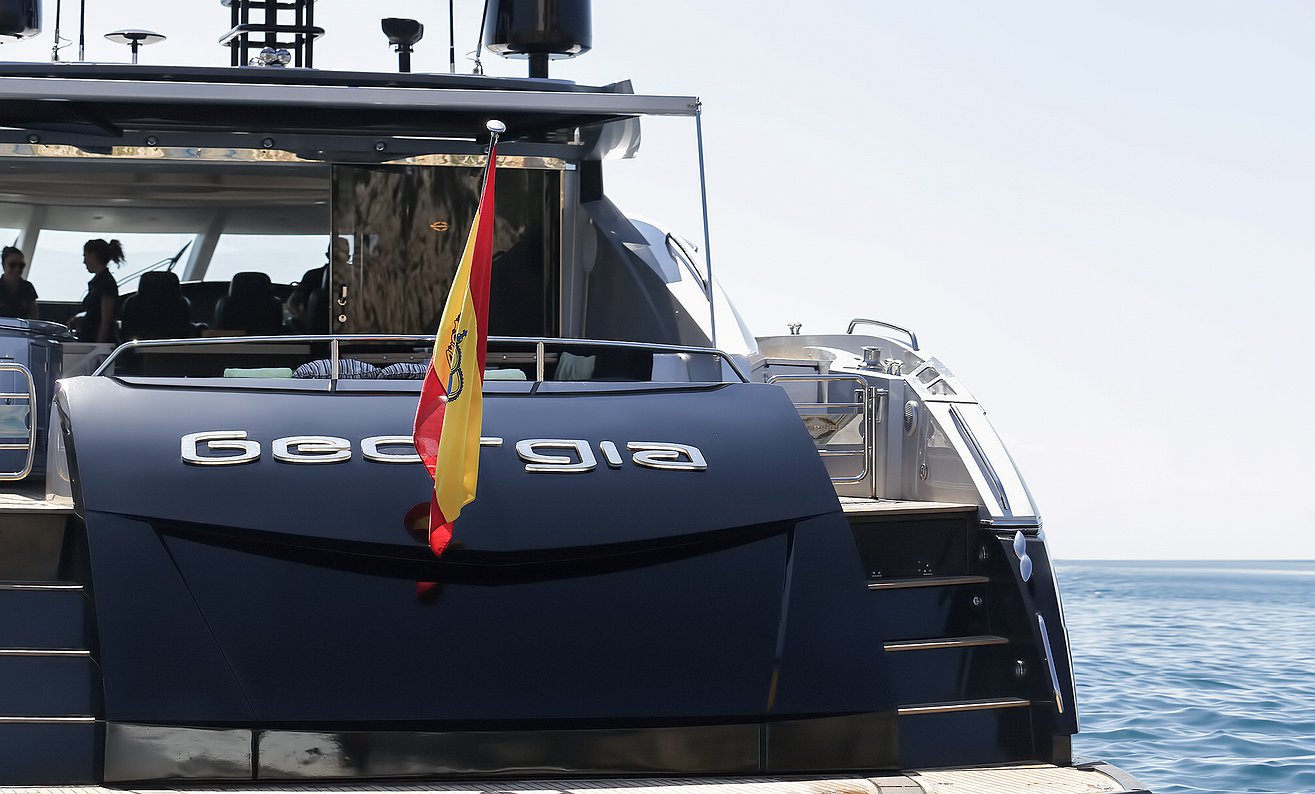 SUNSEEKER PREDATOR 82