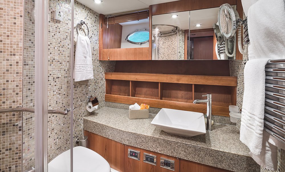 SUNSEEKER PREDATOR 72