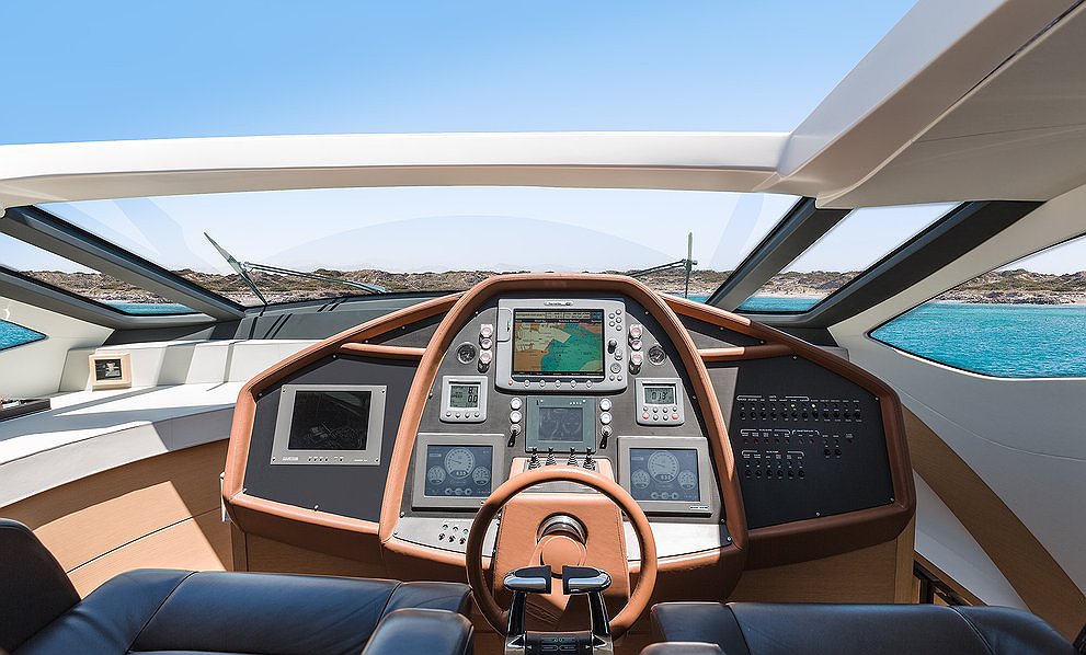 PERSHING 72 S