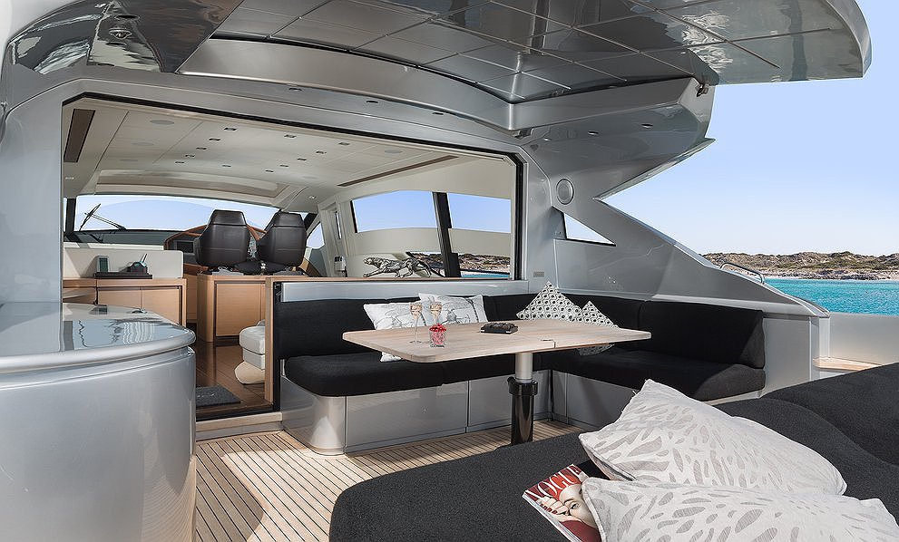 PERSHING 72 S
